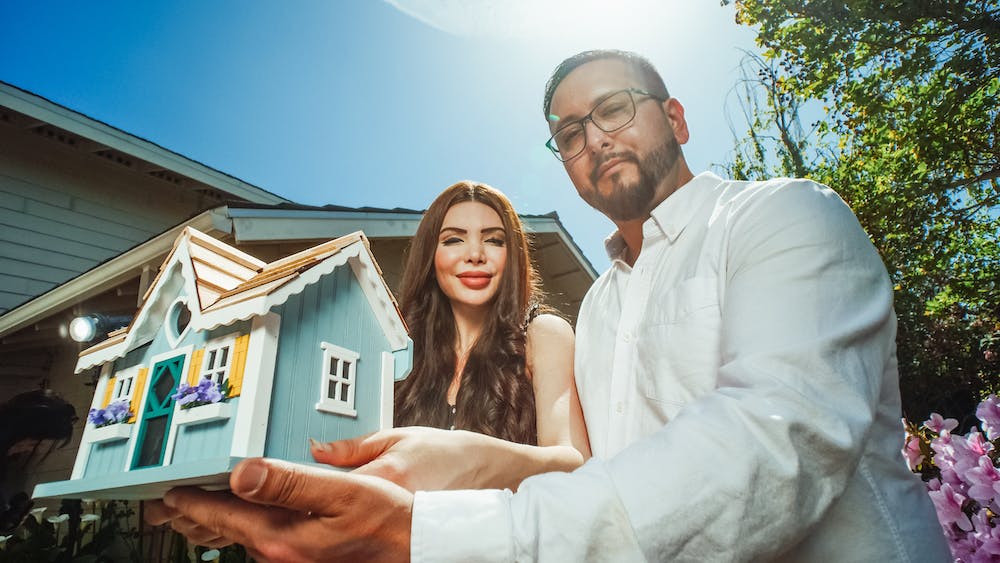 The Pros and Cons of Buying a Home with a Homeowners Association